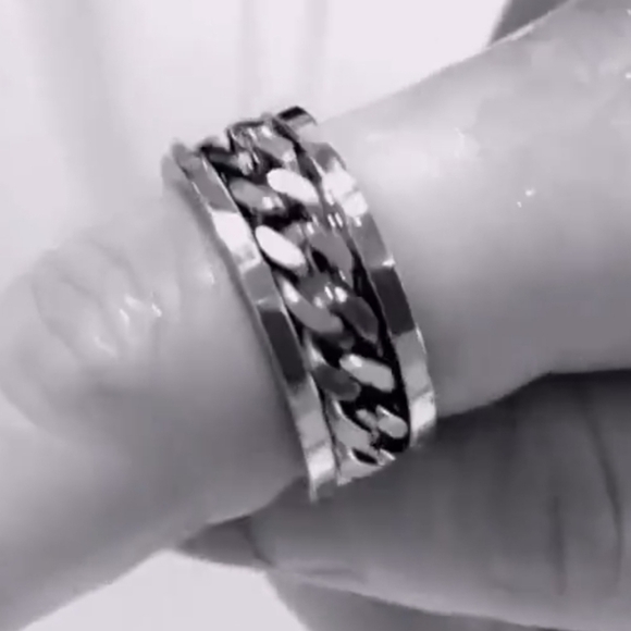 Men's Stainless Steel Spinner Ring - Tire Texture - Picture 5 of 7